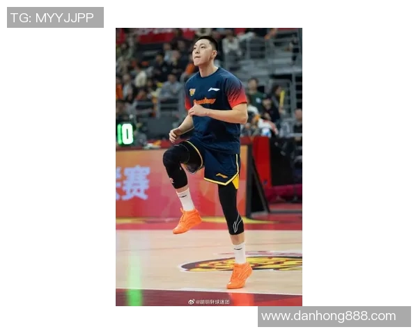 胡明轩的篮球之路：从青涩少年到国家队核心的成长历程与辉煌成就