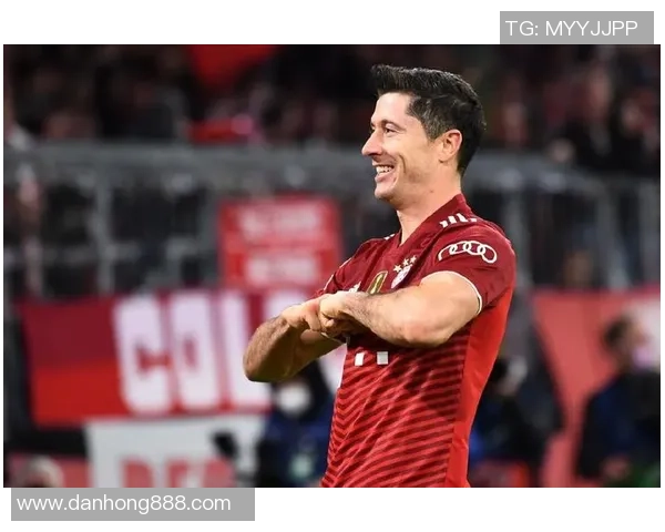 莱万背叛旧主引发拜仁球迷愤怒大嘘声称其忘恩负义 莱万背叛旧主引发拜仁球迷愤怒大嘘声称其忘恩负义