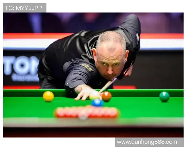 郑宇伯与亨得利的巅峰对决谁将赢得这场精彩的斯诺克较量