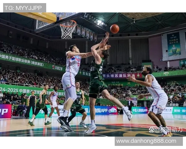 齐麟崛起:年轻球员如何在篮球赛场上书写自己的传奇故事 齐麟崛起:年轻球员如何在篮球赛场上书写自己的传奇故事