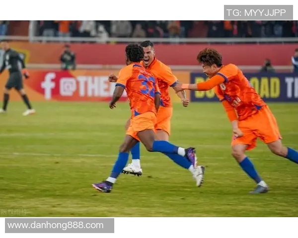 鲁能亚冠对阵印度球队精彩视频回顾与赛后分析