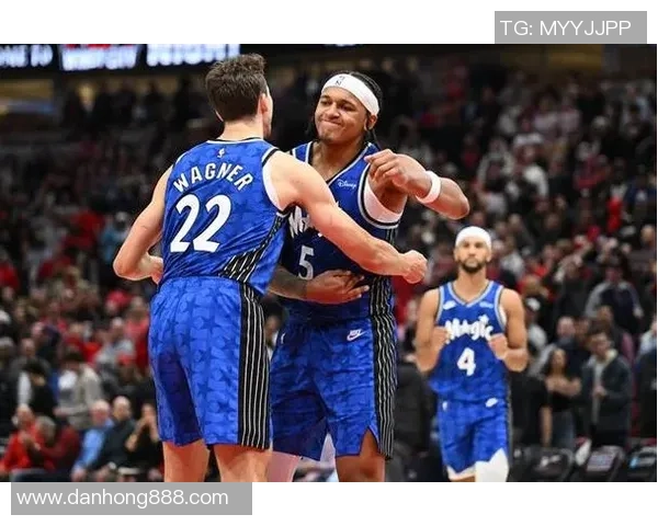 27号雄鹿对决魔术精彩回顾与赛后分析全方位解读比赛亮点与球员表现 27号雄鹿对决魔术精彩回顾与赛后分析全方位解读比赛亮点与球员表现