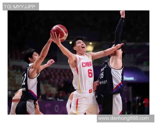 广东男篮迎战解放军全力争胜期待精彩对决与球迷共庆篮球盛宴 广东男篮迎战解放军全力争胜期待精彩对决与球迷共庆篮球盛宴