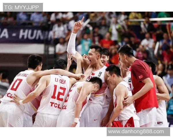 魔术队与篮网队激战正酣精彩对决引发球迷热议 魔术队与篮网队激战正酣精彩对决引发球迷热议