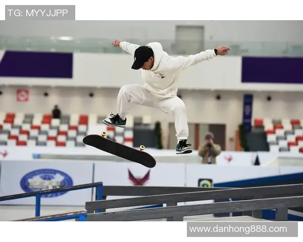 南京滑板队在全国滑板速度排行榜中荣获第三名的辉煌成就