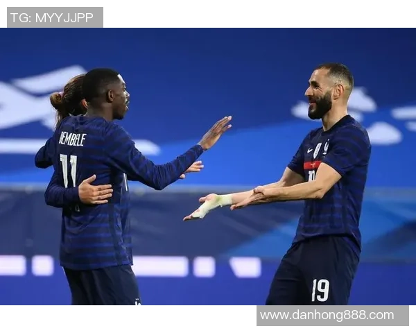 埃斯托里尔与费雷拉激战在即谁能在这场对决中笑到最后