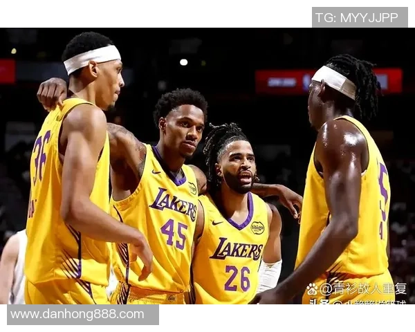 湖人对决鹈鹕精彩回顾与赛后分析展望未来比赛走势 湖人对决鹈鹕精彩回顾与赛后分析展望未来比赛走势