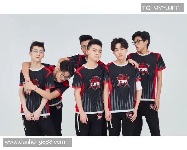 对话黄静：回顾英雄联盟职业生涯的辉煌与挑战