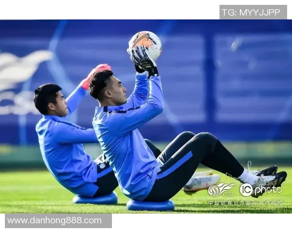 武汉乒乓球队耐力训练揭秘：如何在高强度比赛中保持最佳状态